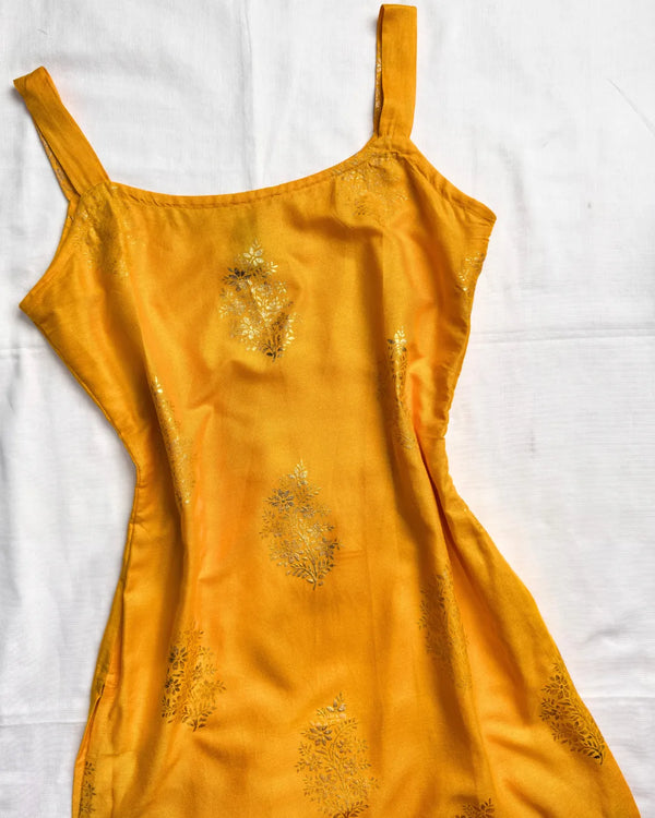 Yellow Foil-Print Cotton Sleeve-less Kurti-Top