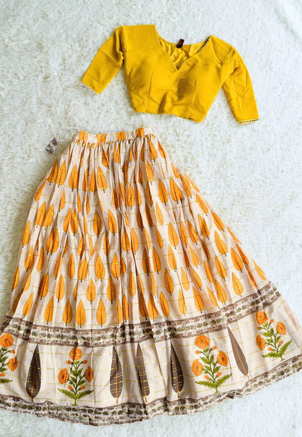 Off-White-Yellow Muslin-Zari Digital-Print Pleated-Lehenga Skirt & Blouse set