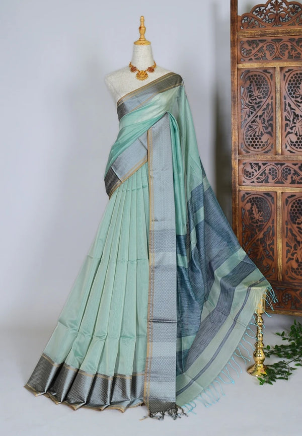 Turquoise-Blue Handwoven Pure-Silk-Cotton Contrast-Pallu Maheshwari-Saree
