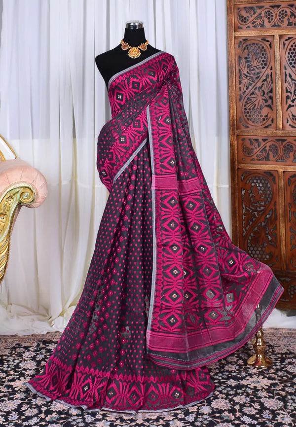 Grey Pink Cotton Slub Thread Woven Bengal Saree